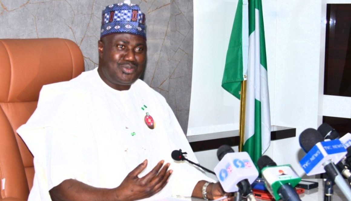 FG, WORLD BANK EARMARK $600M TO FIX 200,000KM OF RURAL ROADS